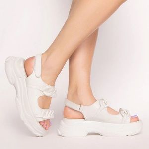 Azalea Wang Skyler White Chunky Chain Sandals